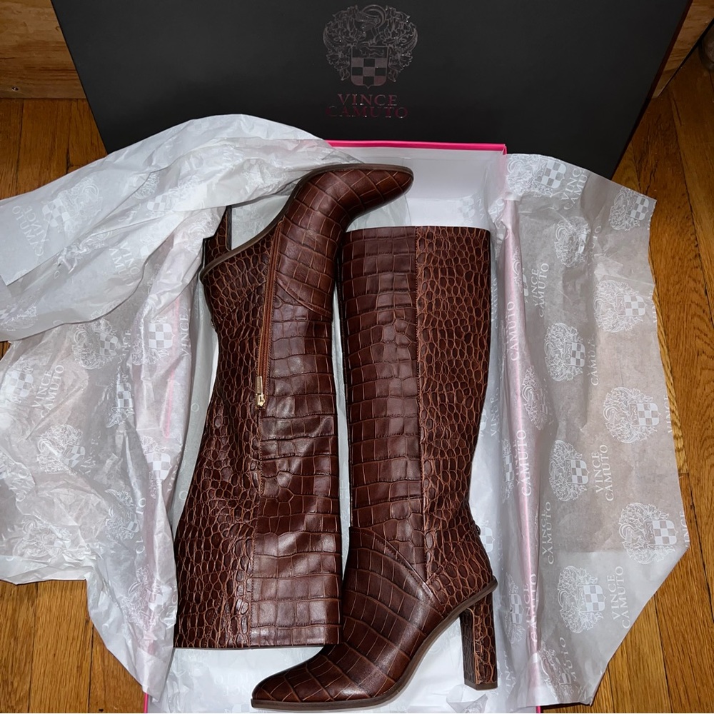Vince Camuto Phranzie knee high boots. Redwood Size 8. Brand new in Box. NWT